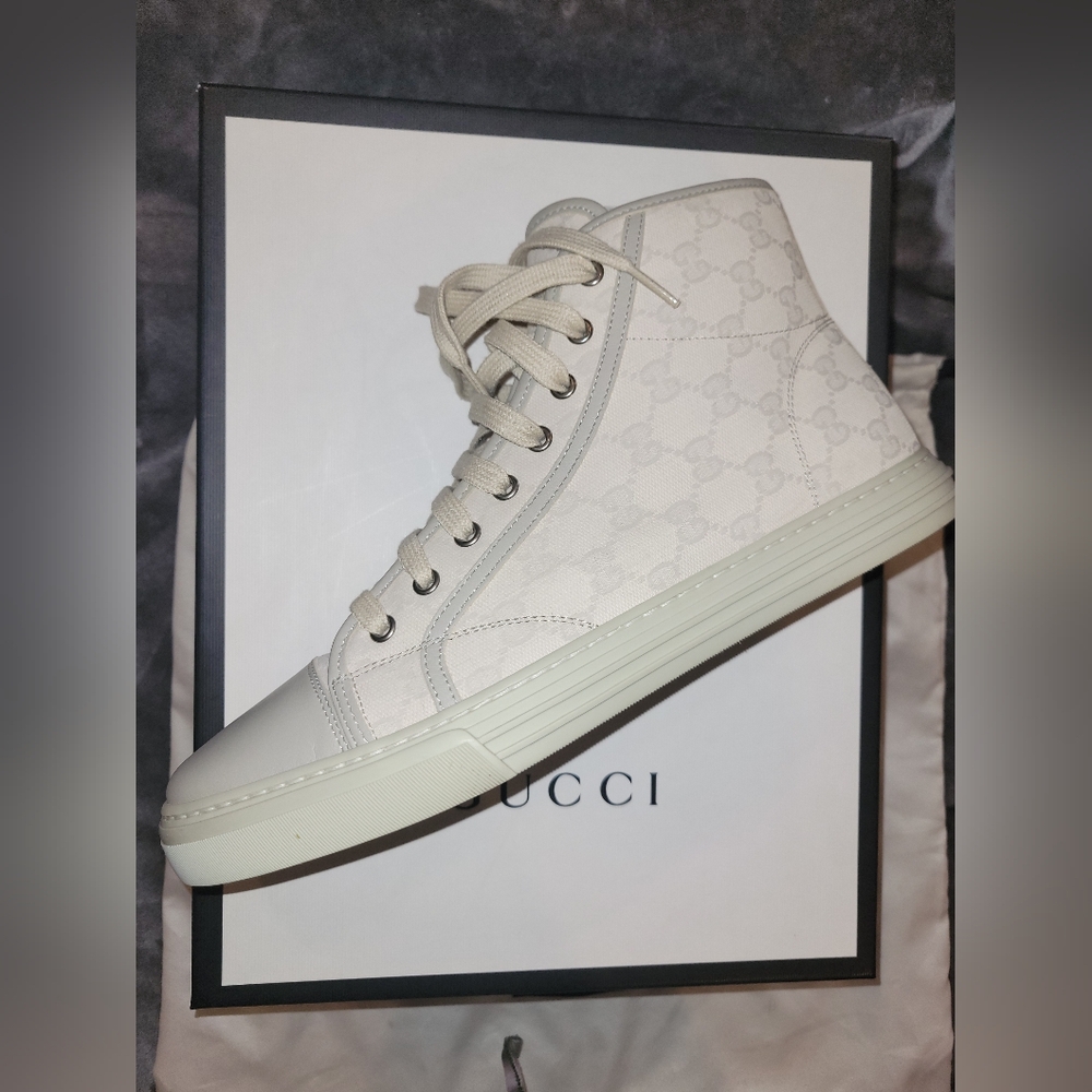 Gucci Beige High-Top Sneakers S10